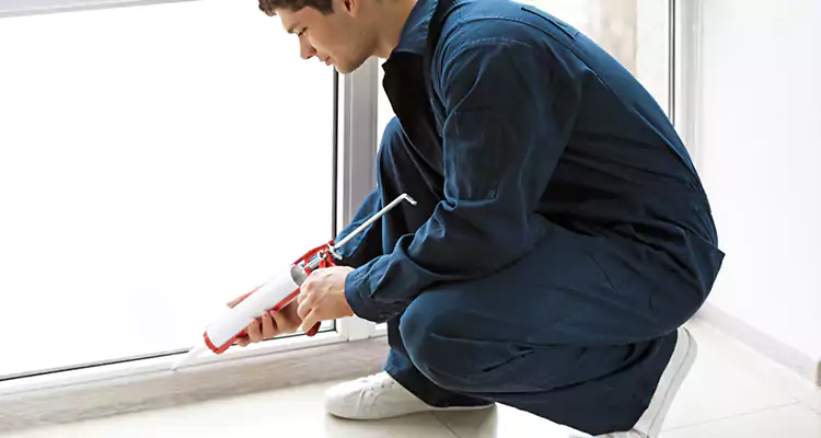 Window Glass Caulk Repair in Sunset, FL